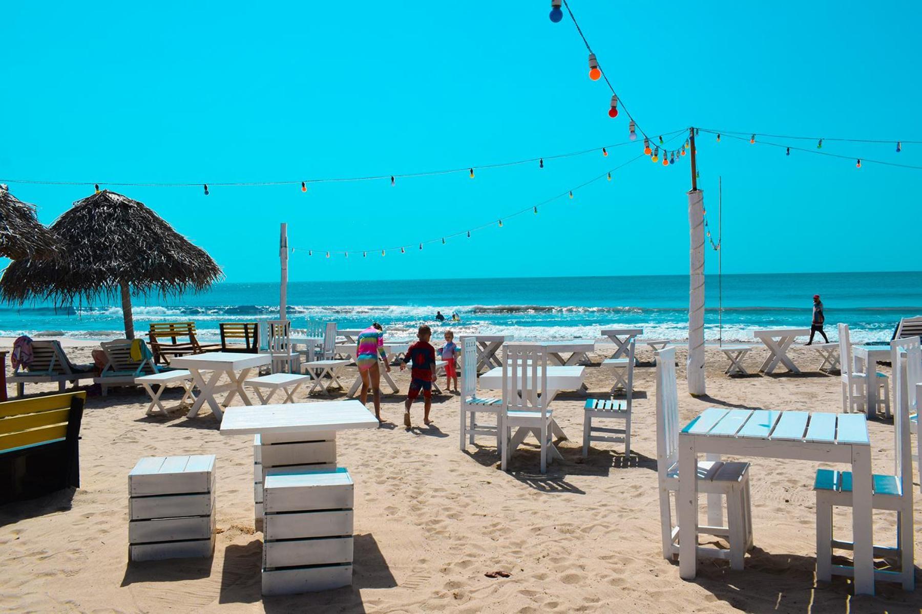 Golden Beach Cottages Тринкомали Экстерьер фото